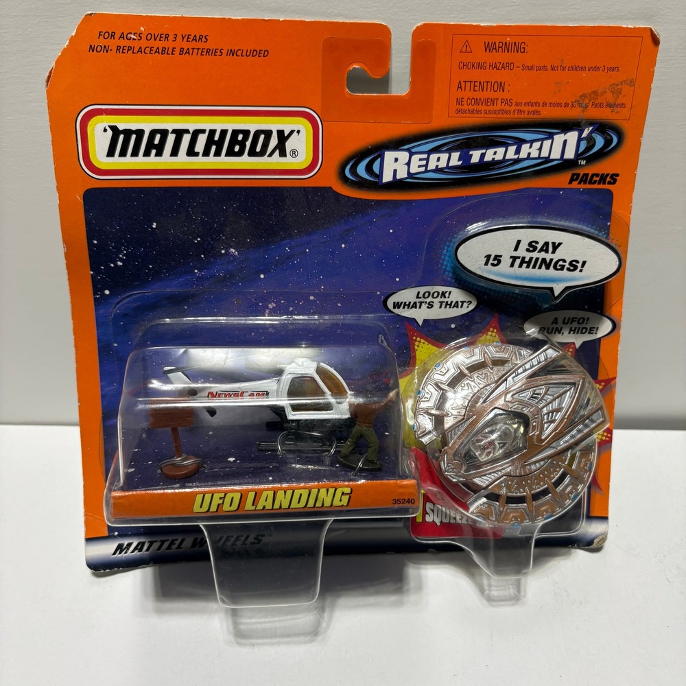 Matchbox Real Talkin UFO Landing Pack Mattel Wheels News Cam Helicopter 35240